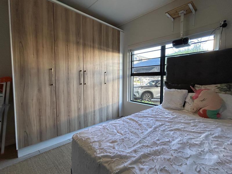 To Let 3 Bedroom Property for Rent in Sandown Western Cape